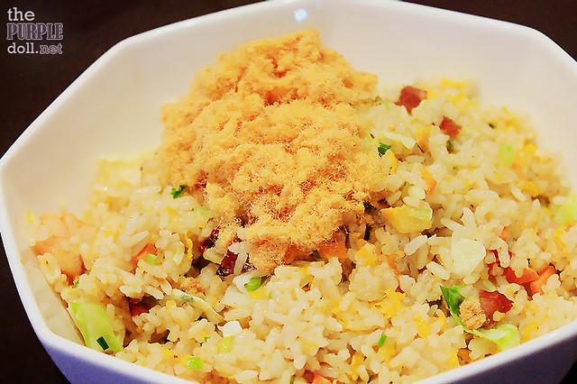 Pineapple Fried Rice with Pork Floss (P250)