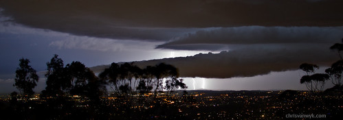 summer storm clouds mt brisbane lightning thunder mountcoottha cootha australianphotographer chrisvanwyk today9 chrisvanwykcom chrisvanwykdotcom