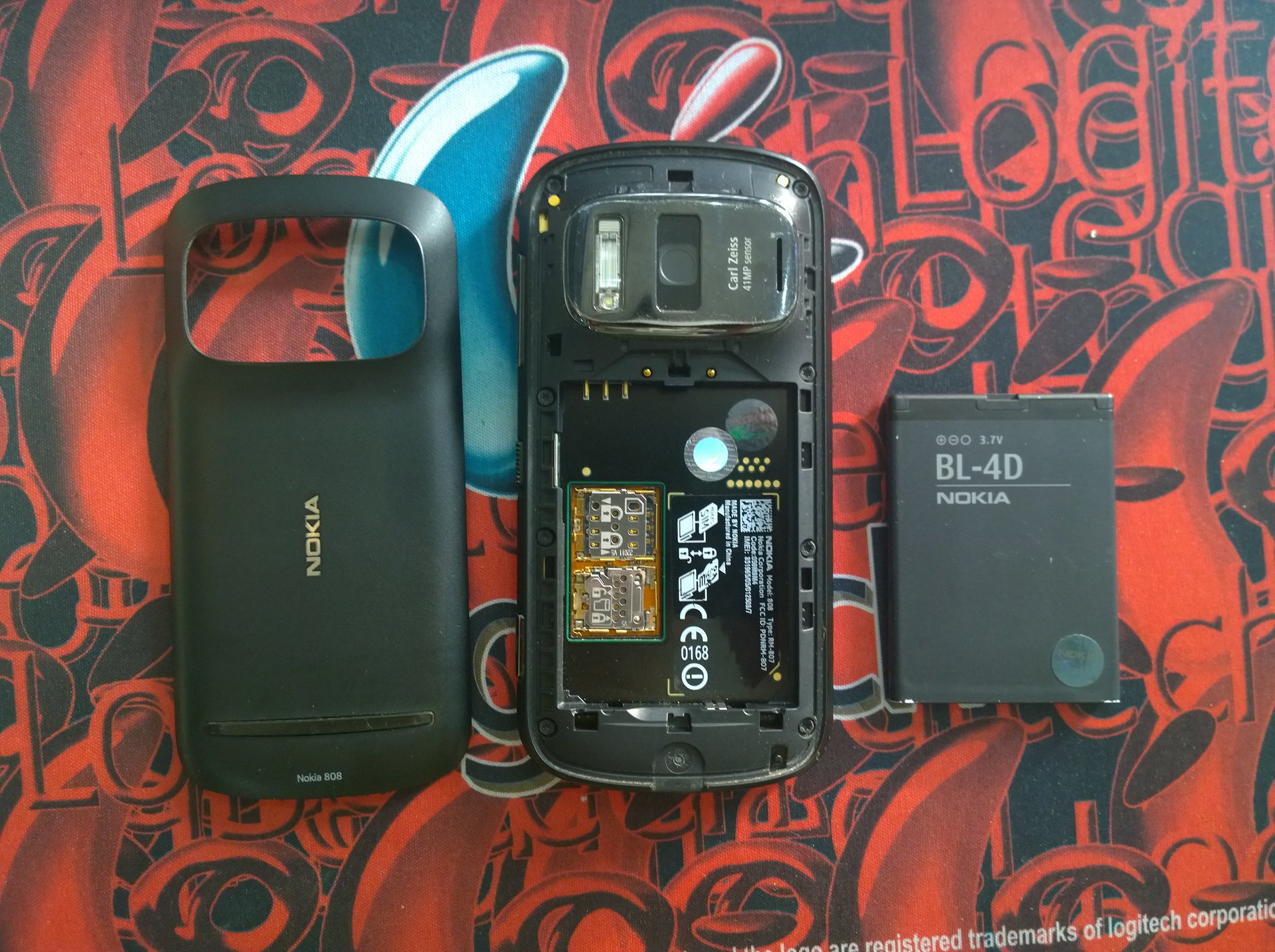 Bán Nokia 808 Pureview Black giá cực tốt.. - 2