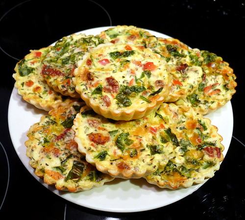 Mini quiche with Greek-style vegetables