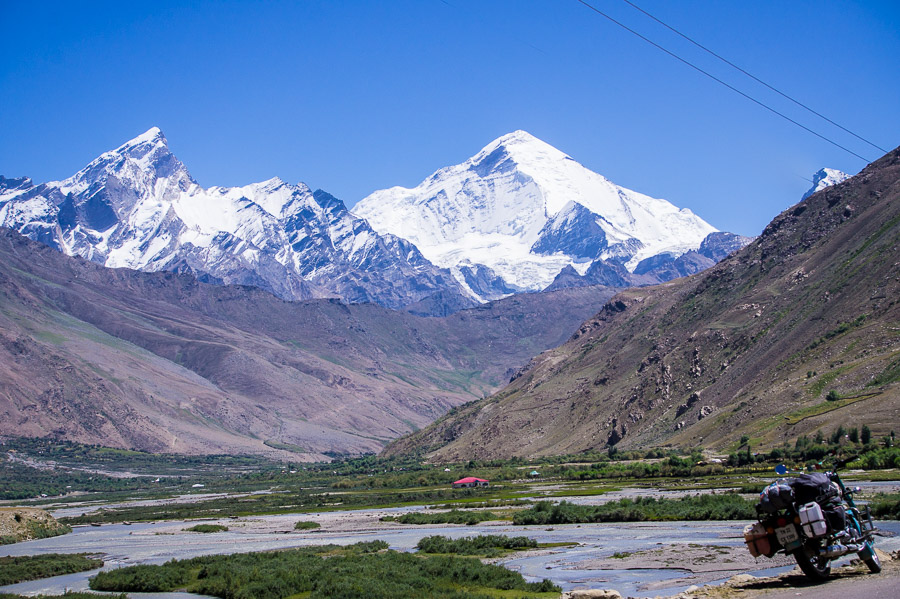 Дорога после Каргила по долине Суру. Kartzon Dream - авторские туры в Гималаи