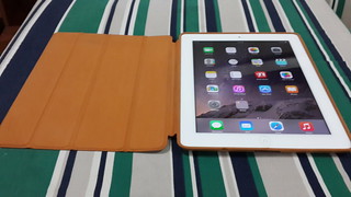 [HCM] Bán iPad 3 32GB Wifi màu Trắng (kèm case)