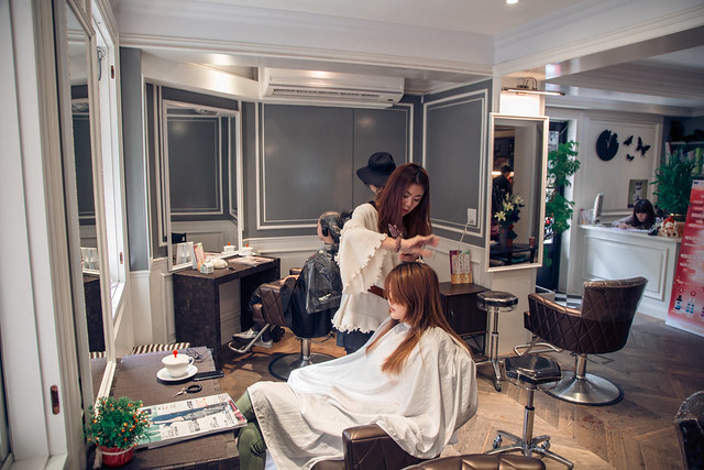 台北。專業美髮髮廊。BONBONHAIR