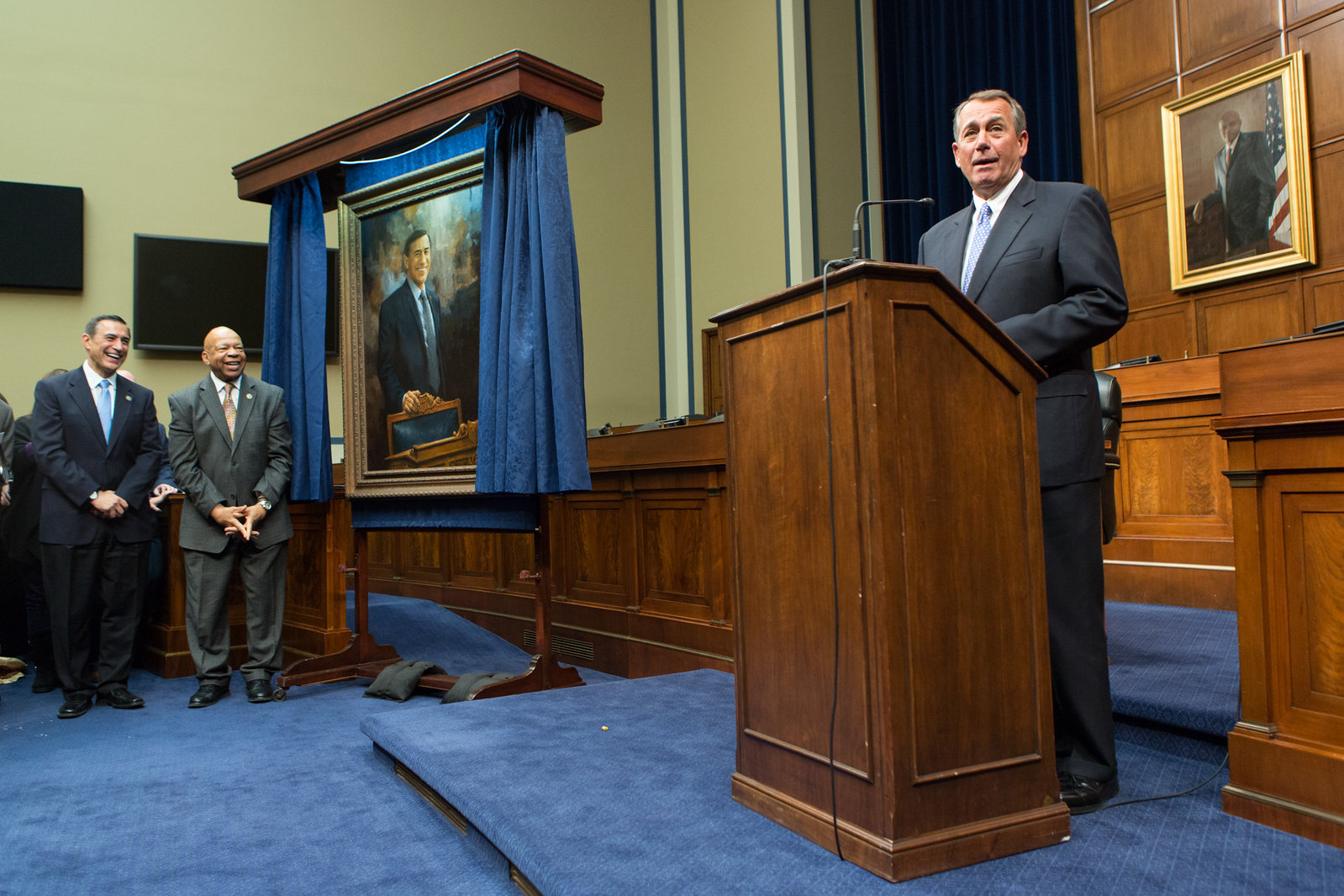 Speaker John Boehner accepts the portrait of Oversight and Government Reform Committee Chairman Darrell Issa (R-CA) into the House Committee.  Issa has served as Chairman since 2011.