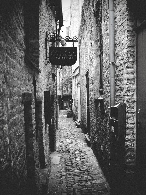 The alleys of Bruges