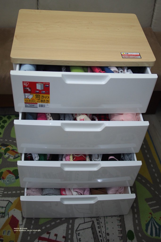 P3060382█【收納】小童衣物收納術。日本IRIS四層抽屜收納櫃