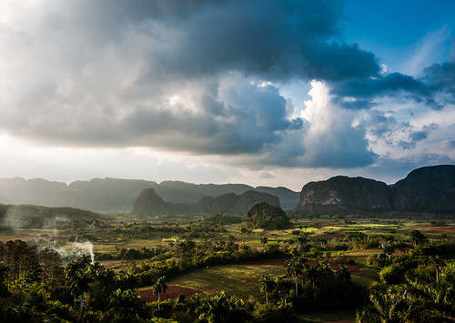 trees sunset cloud fog smoke cuba palm hills valley fields vinales tobacco mogote