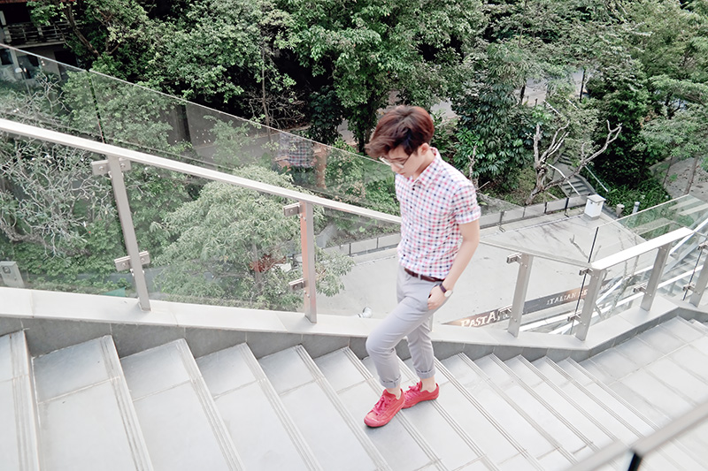 red and white checked shirt ootd typicalben