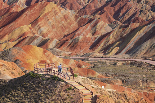 people horizontal landscape photography rainbow staircase ladder copyspace multicolored majestic twopeople fallinginlove observationpoint planetearth chineseculture layered traveldestinations colorimage famousplace beautyinnature gansuprovince highangleview zhangye couplerelationship chinaeastasia