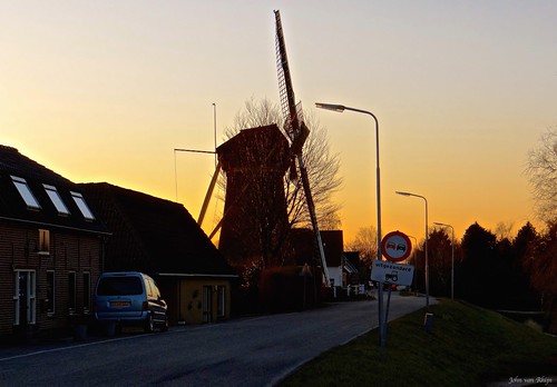 hoekschewaard johnvanrhijn korendijk mill molen molendijk netherlands schemer sonydschx200v sunset twilight windmill windmolen zonsondergang zuidbeijerland zuidholland