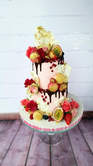Cake by Joanna Pyda