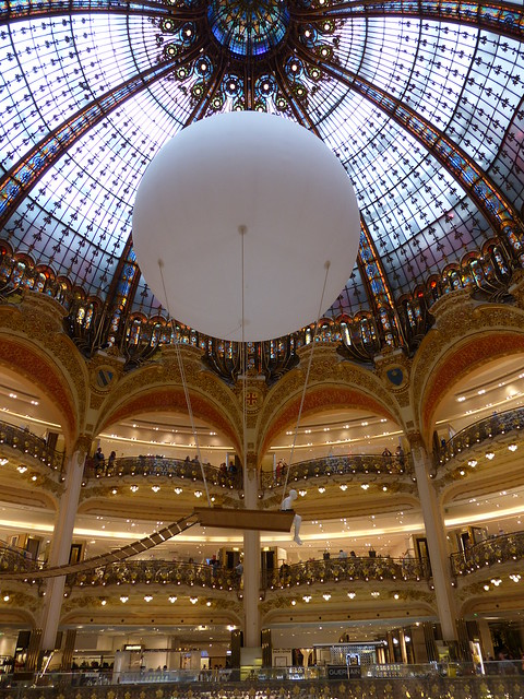 Balloon at Galeries Lafayette