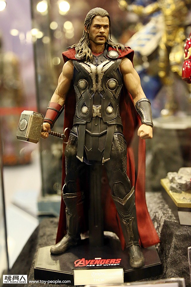 [Hot Toys] Avengers: Age of Ultron - Thor 15434478953_6d361660ee_b