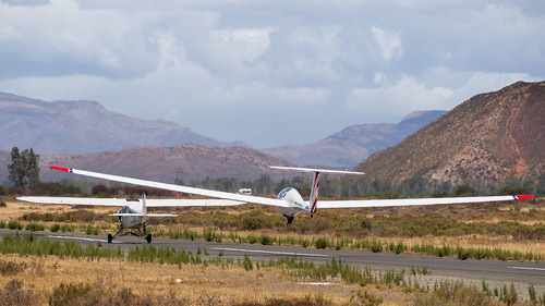 southafrica olympus tug gliding worcester omd sailplane westerncape grob aerotow em5 twinastir capeglidingclub