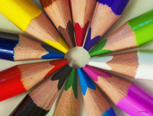 nikon indoor macro coloringpencils coloringpencil colourful colours tabletop