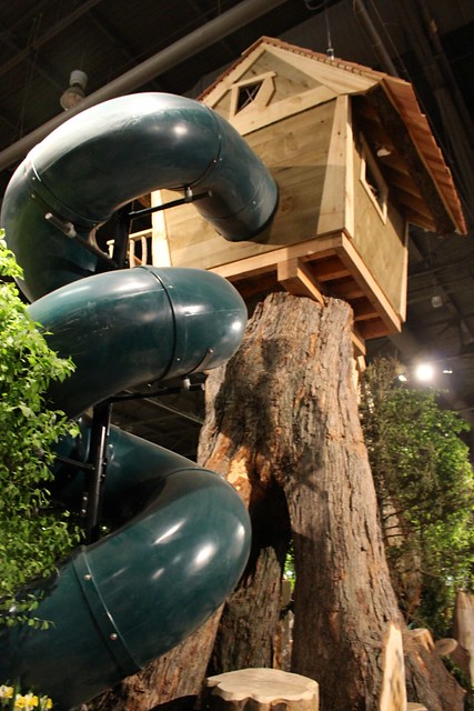 home-show-treehouse
