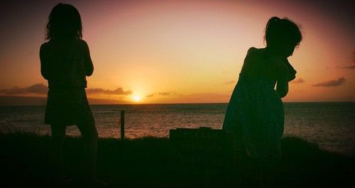2013 travel vacation maui island hawaii kahana hololani silhouette cropped aviary sunset children sisters family water kids girls pacificocean 500views “flickrtravelaward”