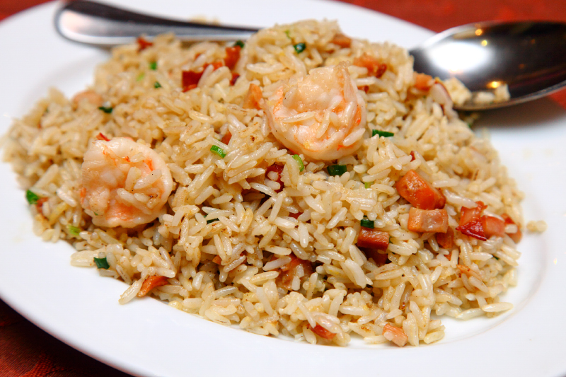 Yang-Zhou-Fried-Rice-with-prawns-and-bbq-chicken