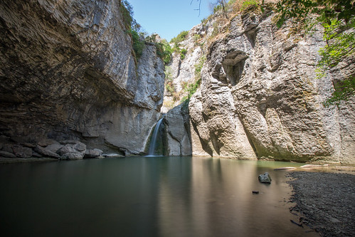 bulgaria emen waterfall негованка моминскок водопад negovankariver