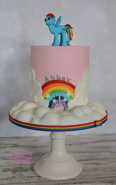 Rainbow Dash Cake by Sisi Sisunia Maria Cholka of Sylwiassweettreats
