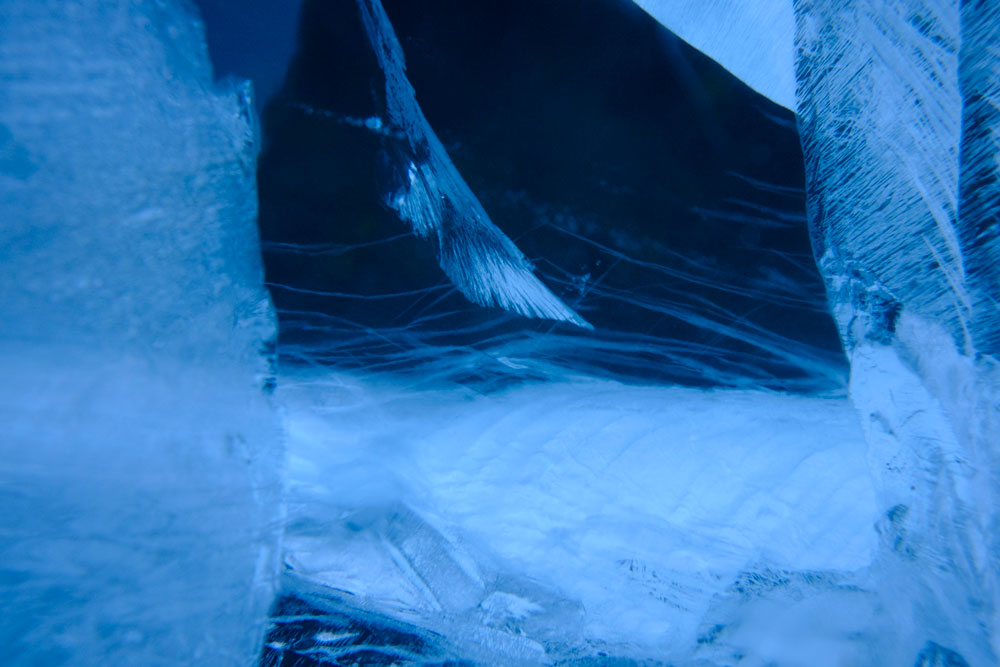 Сонник лед вода. Картинки льда и снега. Лед фото. Лед Байкала текстура.