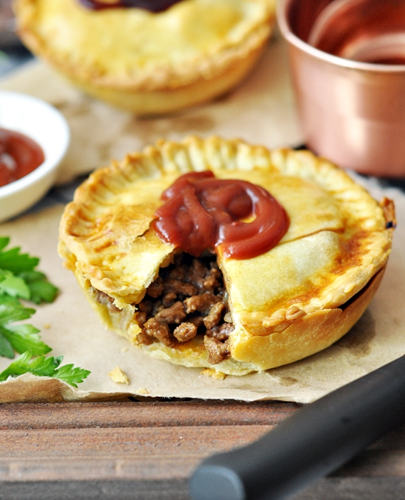 Australian Meat Pie Recipe with Olive Oil Shortcrust Pastry (Dairy Free Recipe) | www.fussfreecooking.com