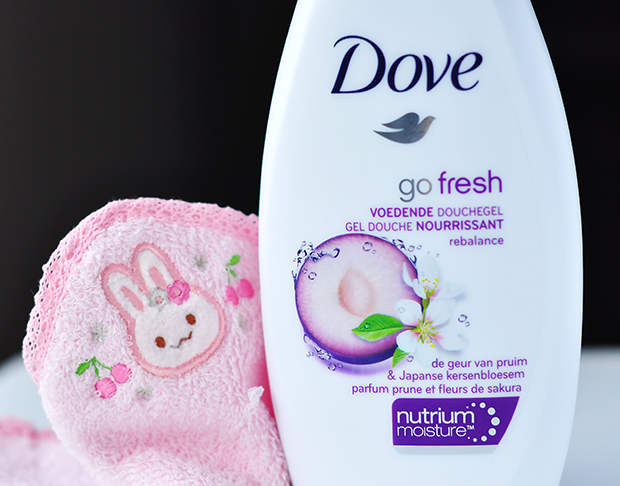 stylelab-beauty-blog-Dove-go-fresh-plum-sakura-body-wash-4
