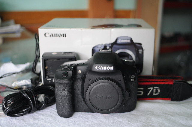 Canon 7D fullbox, Tamron 17-50mm F2.8VC, Flash Canon 320EX