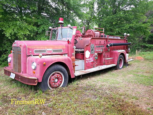 antique engine firetruck pumper wardlafrance