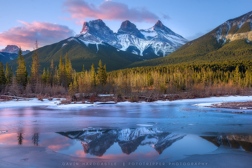 sisters sunrise reflections rockies three canadian banff canmore