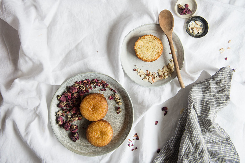 almond cake with rose mascarpone frosting | two red bowls