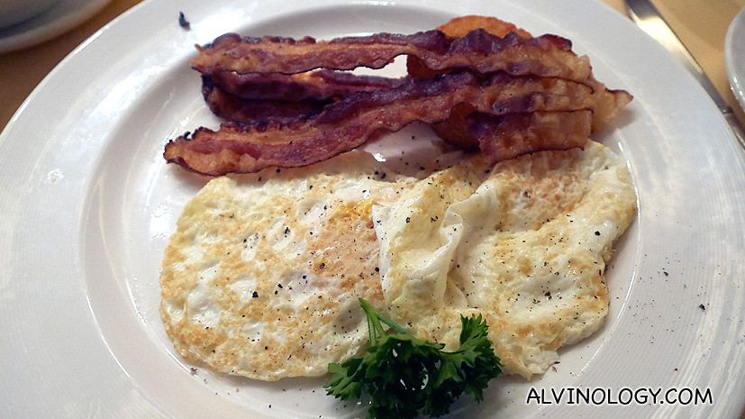 Bacon strips and eggs 