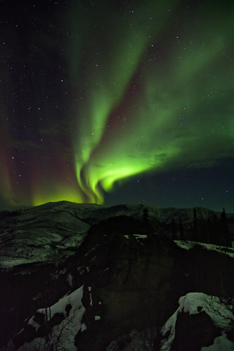 winter snow alaska night aurora nightsky northernlights auroraborealis taiga borealforest angelrocks chenariverrecreationarea
