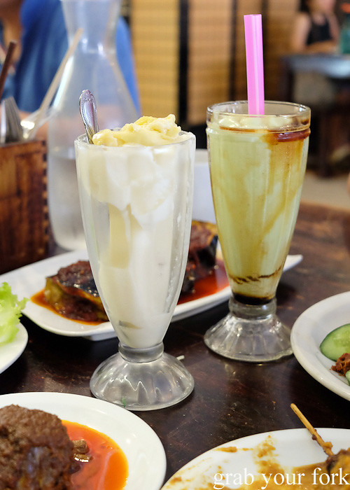Es duren blended ice and jus alpukat avocado drink at Indo Rasa, Kingsford