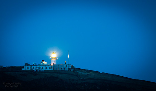 longexposure light cliff lighthouse building night canon landscape island eos scotland zoom north telephoto northsea dslr isles shetland mainland sumburghhead sumburgh 50d ef100400