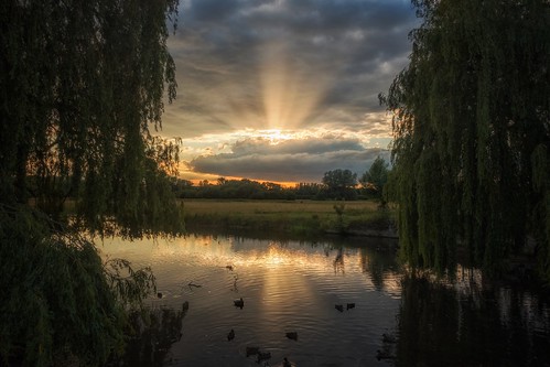 sunset summer england river suffolk sudbury sonyphotographing lightroomcc sonyrx100iii