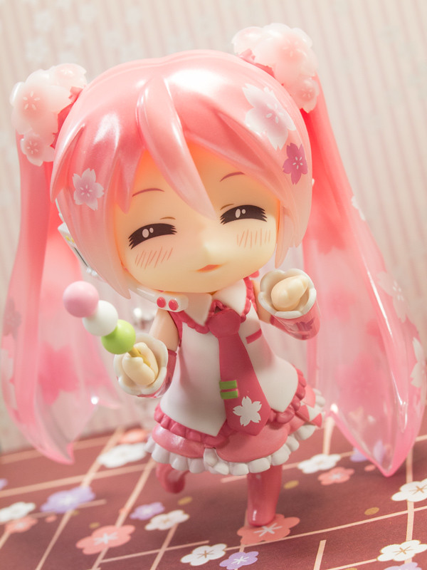 レビュー No.500 初の国産ねんどろいど 桜ミク Bloomed in Japan