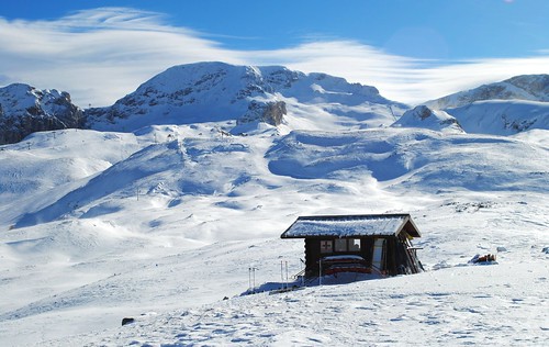 winter mountain snow ski france sunshine montagne alpes soleil hiver neige secours hautesalpes dévoluy lajoueduloup