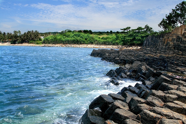 Ngắm toàn cảnh ghềnh đá đĩa biển xanh tuyệt đẹp...
