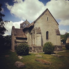 Église au  toit de chaume, thatched roof church. #lestard #correze #limousin