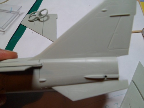Pas-à-pas : MiG 25 Foxbat [Condor 1/72] 16350956173_5d754cd1e8_o