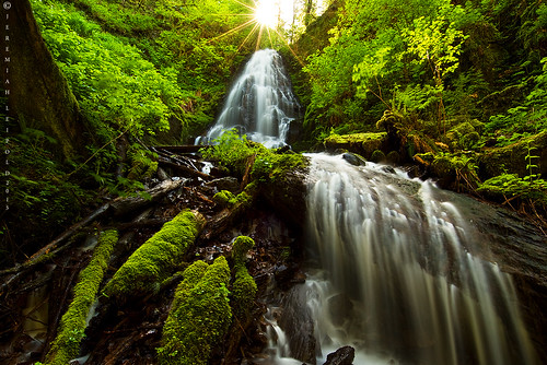 oregon nikon northwest waterfalls columbiarivergorge fairyfalls sunstar ©jeremiahleipold2015