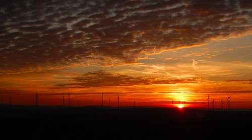 sunset windkraft windkraftanlage windturbines windenergie gaubickelheim windenergieanlage erneuerbare energien renewableenergies repowering windräderwildwuchs