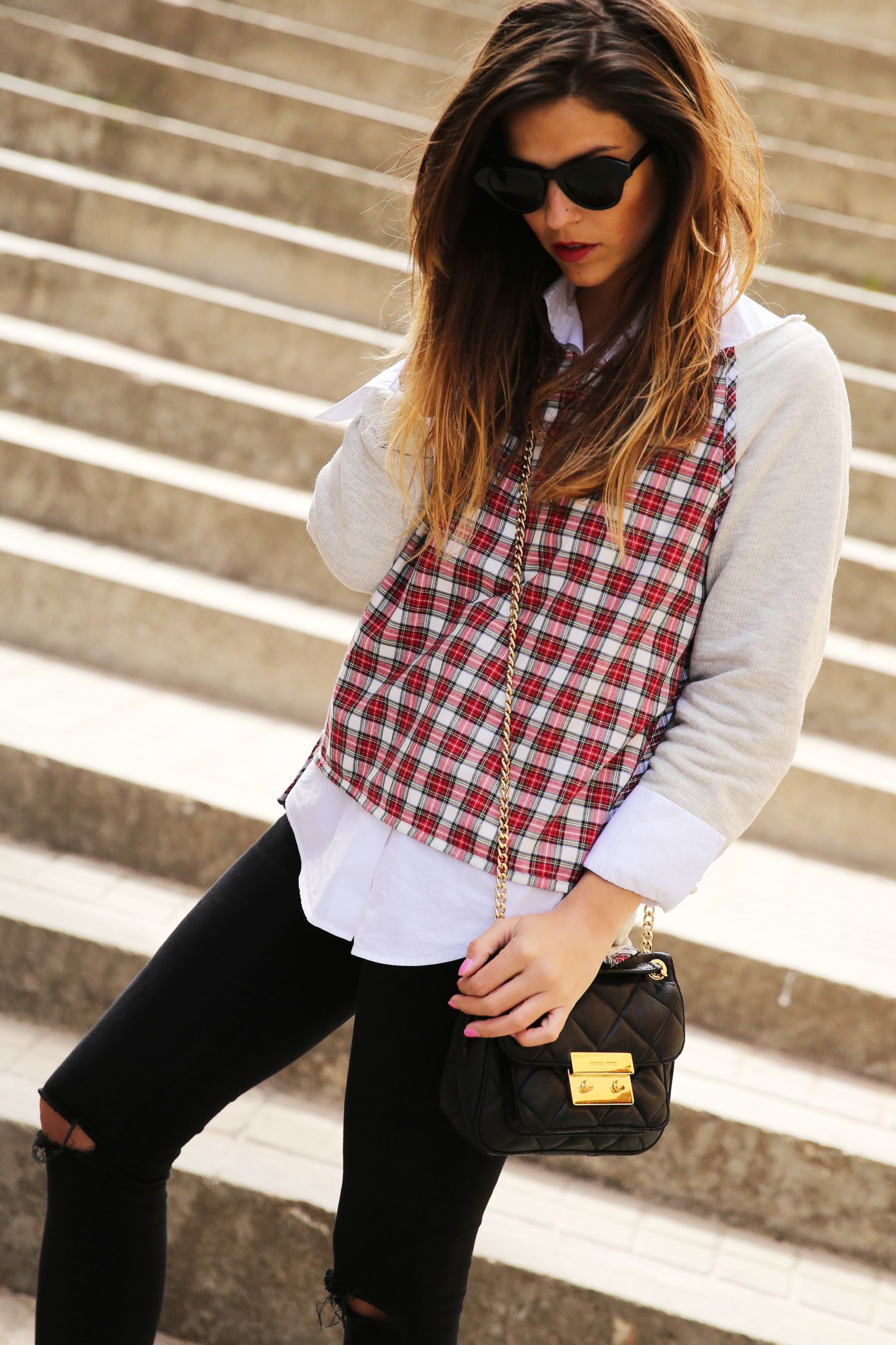 trendy_taste-look-outfit-street_style-ootd-blog-blogger-fashion-spain-moda-españa-steve-madden-plaid-shirt-camisa-cuadros-skinny-jeans-pitillos-negros-6