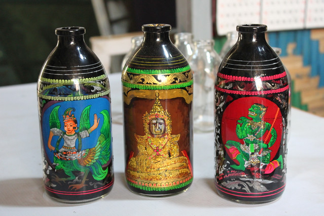 20150209_3353-recycled-painted-bottles_resize