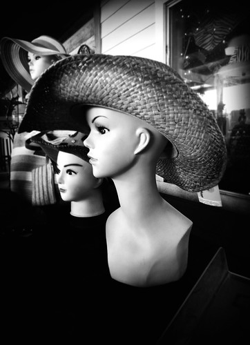 blackandwhite mannequin beauty mobile mannequins texas display market south hats samsung plastic winnie trade counrty