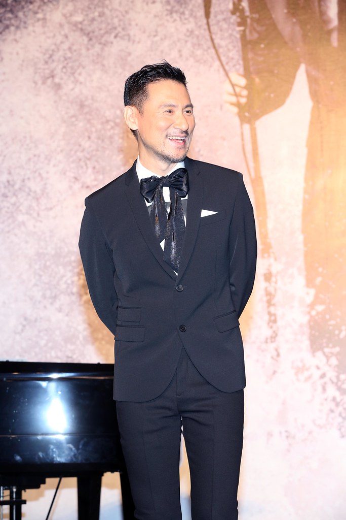 Legendary Jacky Cheung Autograph Session in Malaysia
