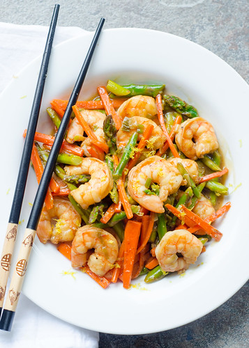 Shrimp and Asparagus Stir Fry in Lemon Sauce