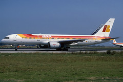 Iberia B757-256 EC-HIS BCN 12/07/2003