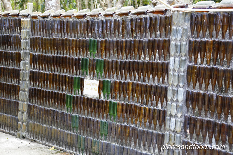wat kuat glass of temples fence wall